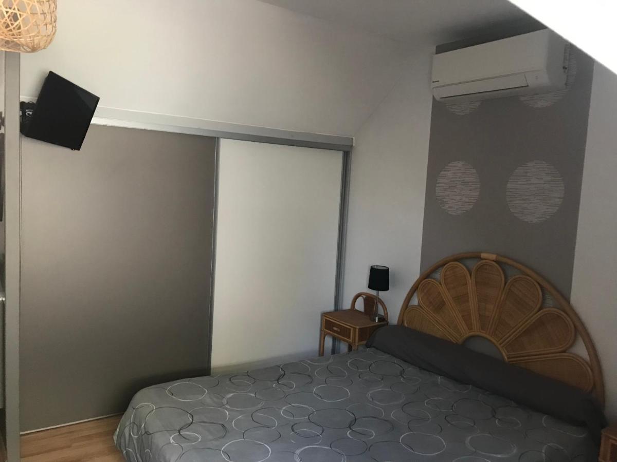 Apartmán Chez Chris Oloron-Sainte-Marie Exteriér fotografie